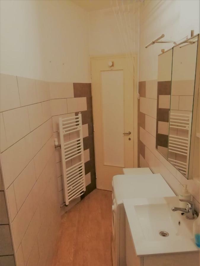Comfortable And Friendly Apartment Триест Экстерьер фото